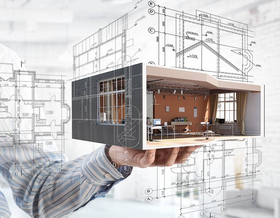 Architecture et conception : rendu 3D sur plans Main tenant un modèle 3D d'intérieur de bureau superposé à des plans d'architecture et des coupes techniques avec des cotes.